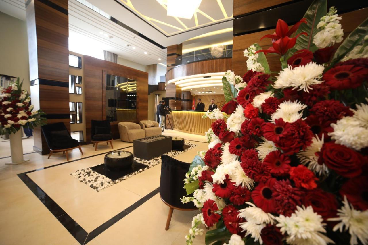 فندق صحارى الخليج Sahara Gulf Hotel Apartments Amman Exterior foto