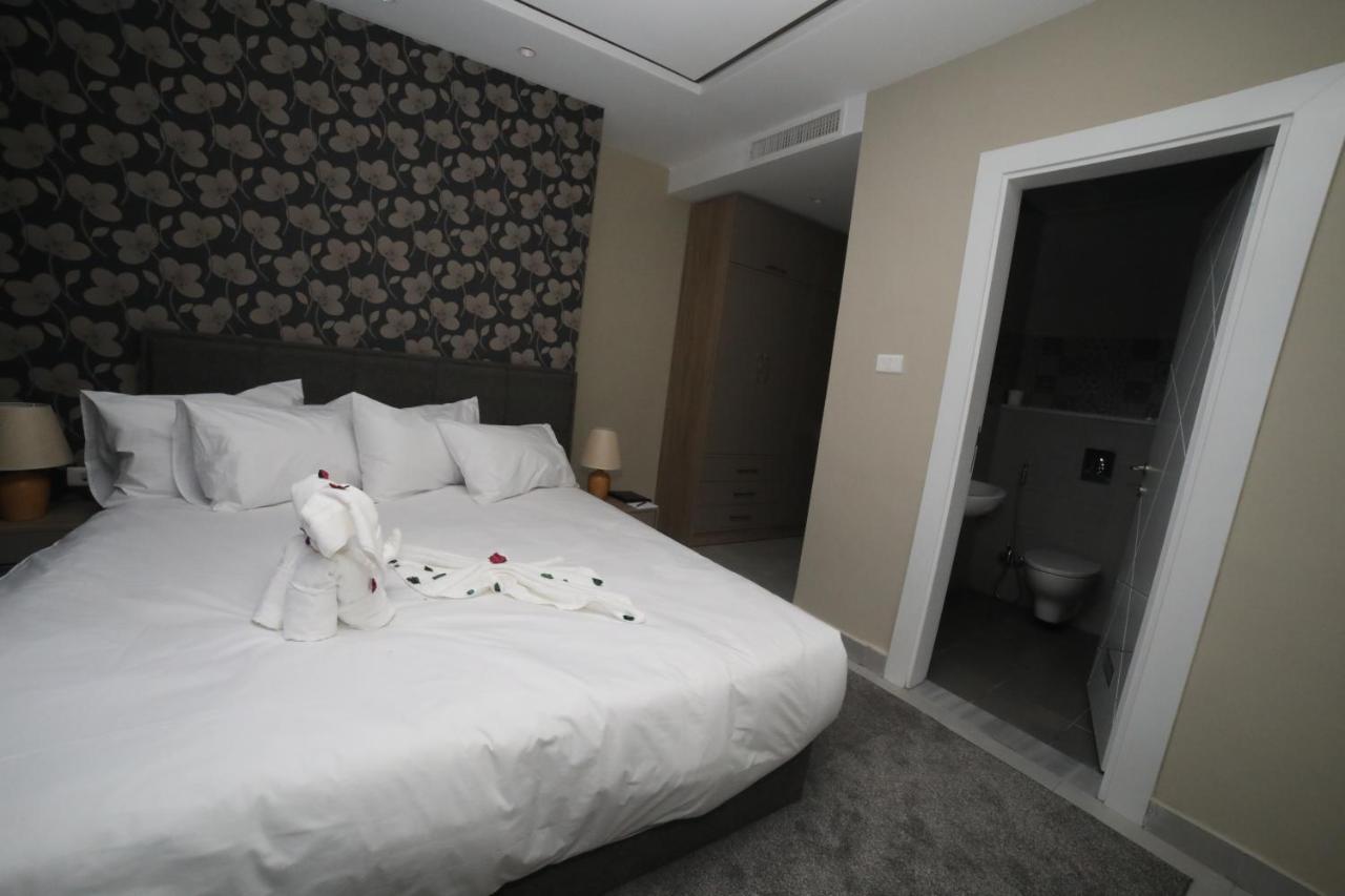 فندق صحارى الخليج Sahara Gulf Hotel Apartments Amman Exterior foto
