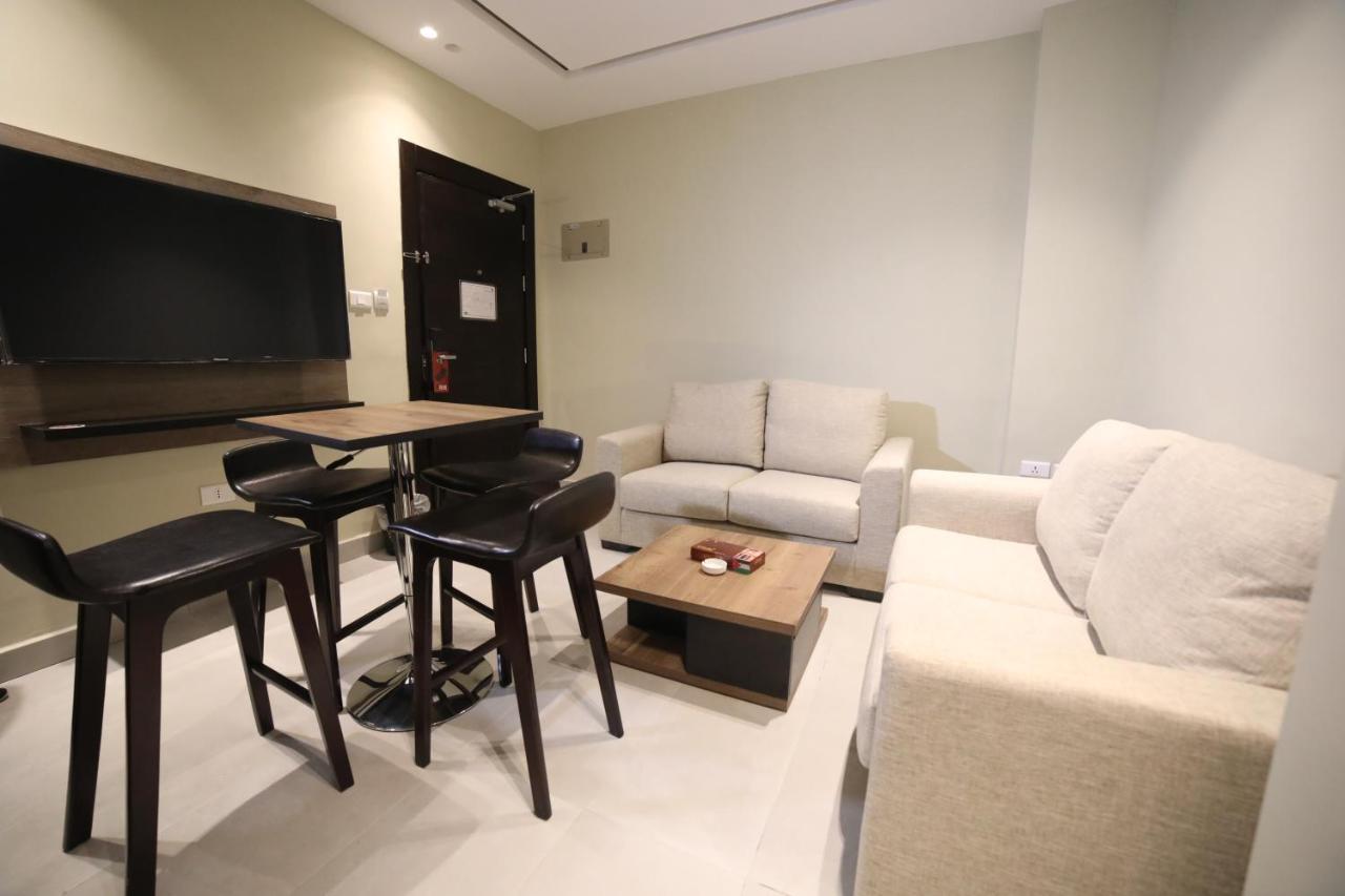 فندق صحارى الخليج Sahara Gulf Hotel Apartments Amman Exterior foto
