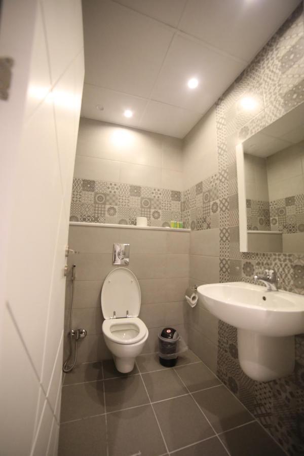 فندق صحارى الخليج Sahara Gulf Hotel Apartments Amman Exterior foto